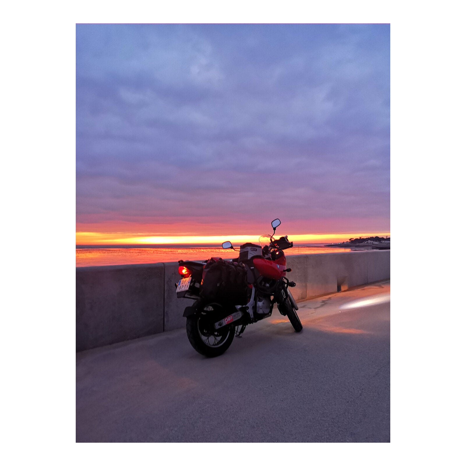 Giant Loop Fandango Tank Bag - Grey