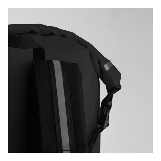 Oxford Aqua V 12 Backpack - Black